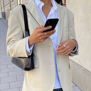 Djerf Avenue Light Cream Oversized Blazer